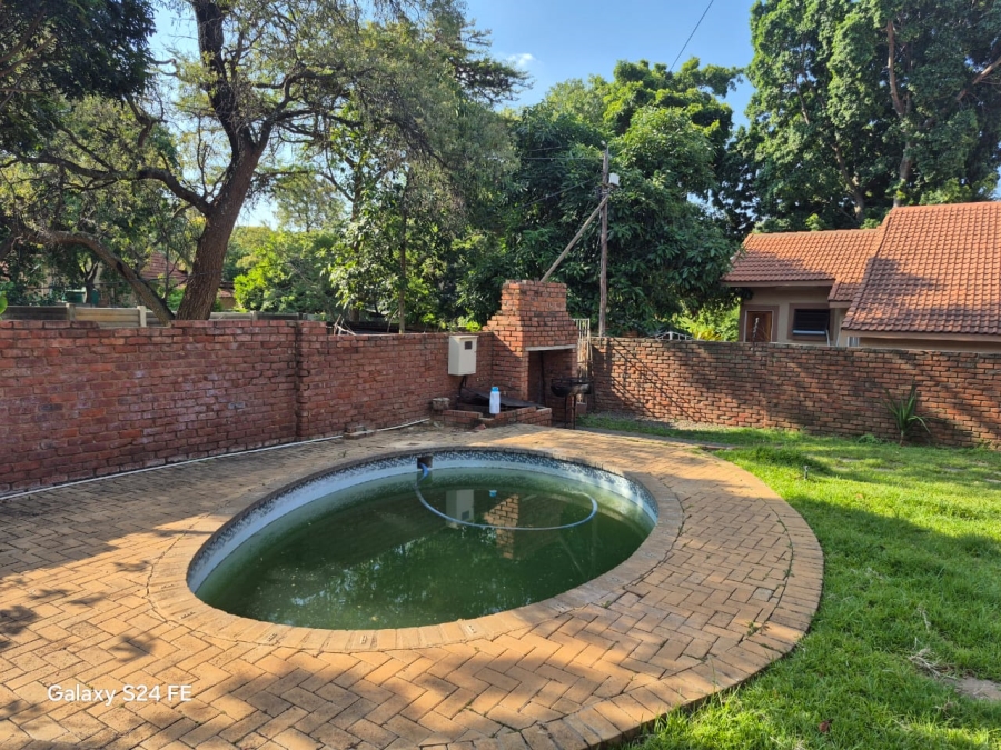 3 Bedroom Property for Sale in Safari Gardens North West